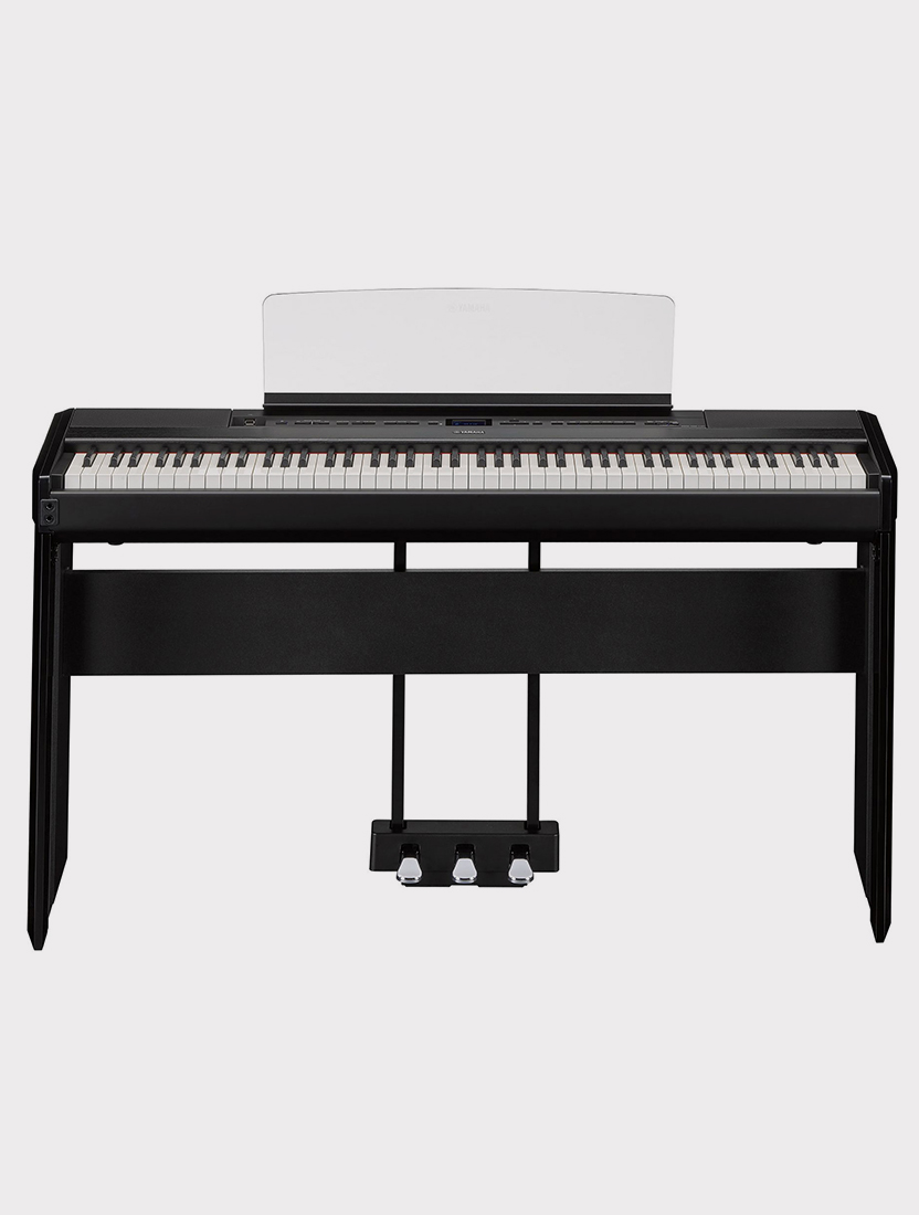 Цифровое пианино YAMAHA, 88кл., 538 тембров, 256 полиф., блок педалей и стойка, чёрное